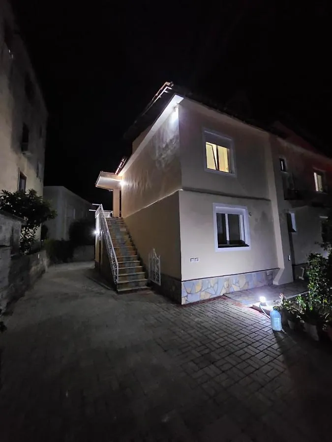 Aliaj'S Guest House Berat Albanie