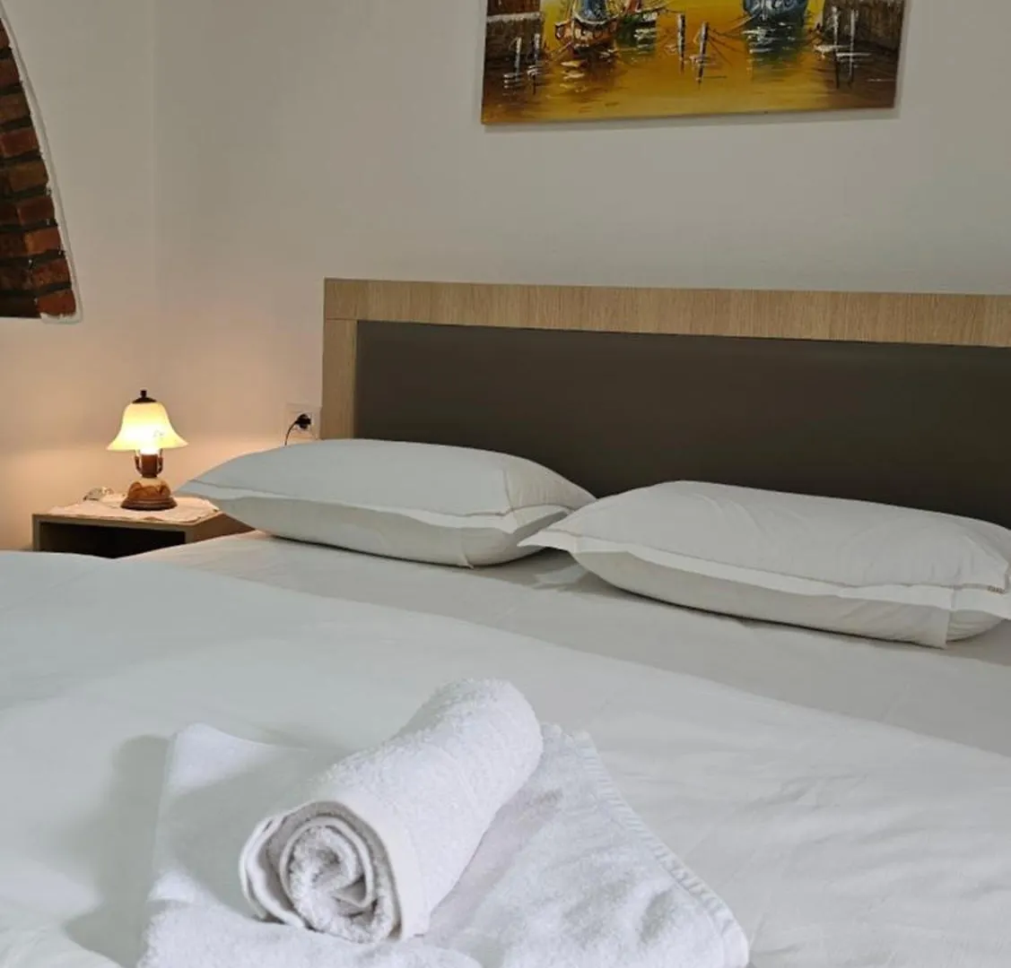 Aliaj Guest House Berat