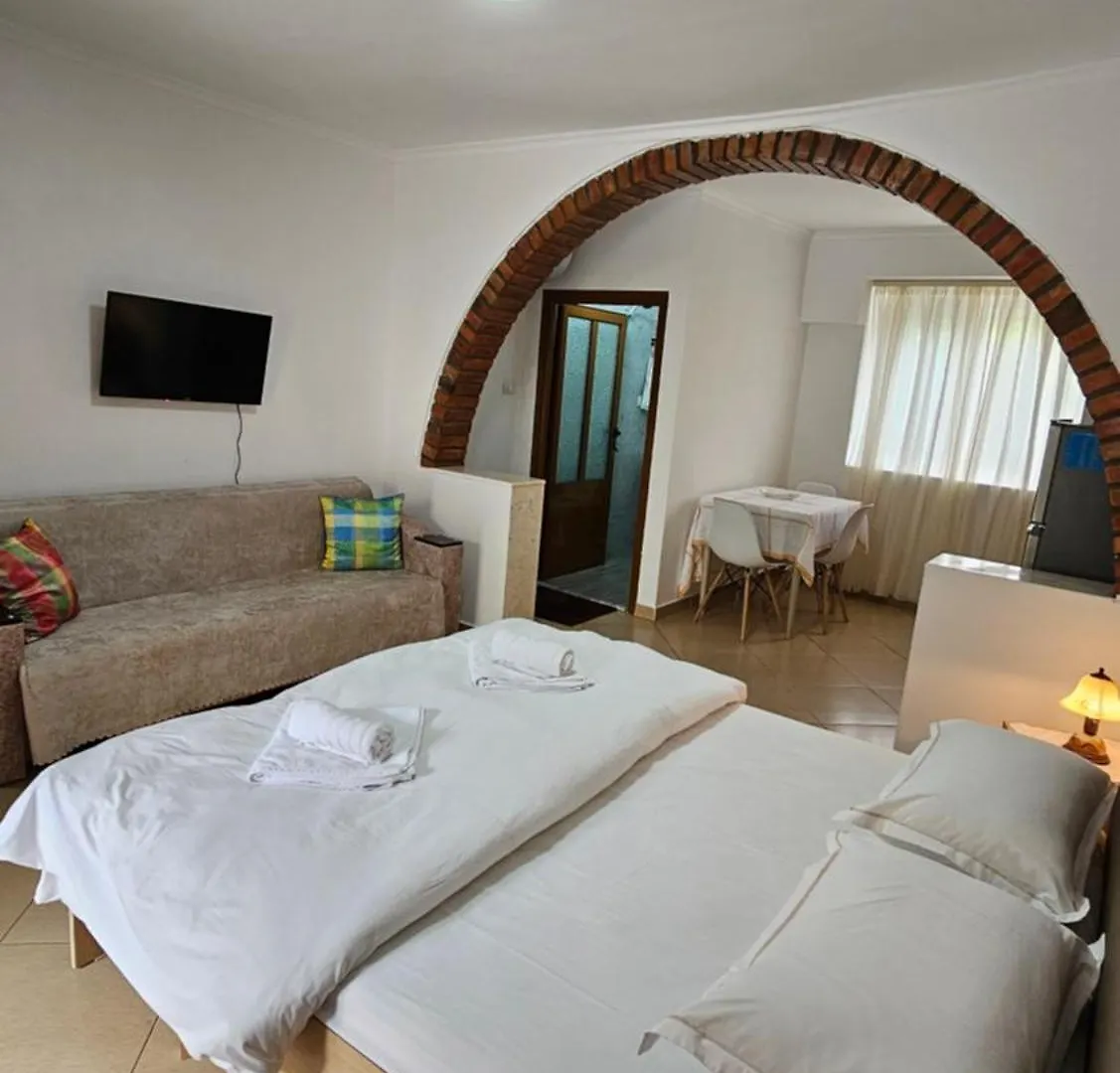 Aliaj Guest House Berat